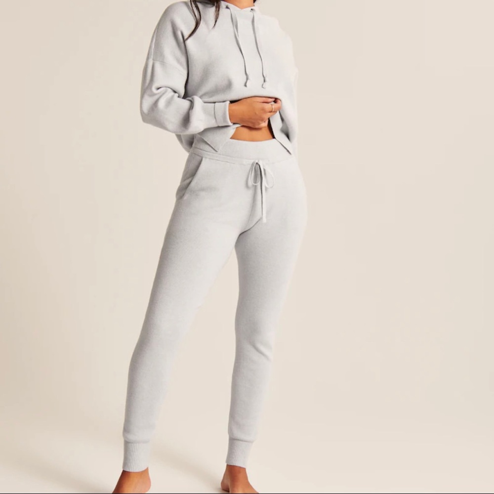 Abercrombie Sweater Joggers (Soft AF Collection